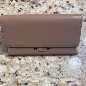 Burberry eyeglasses/sunglasses tan leather case